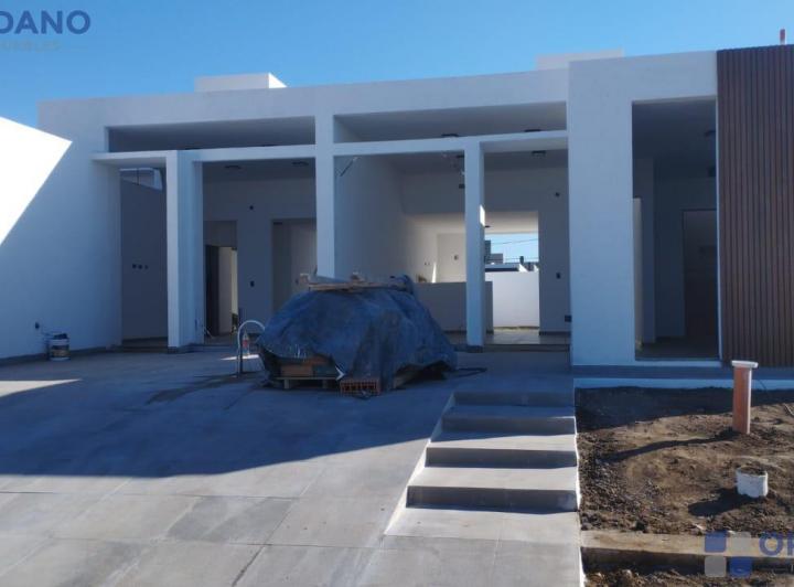 Casa · 83m² · 4 Ambientes