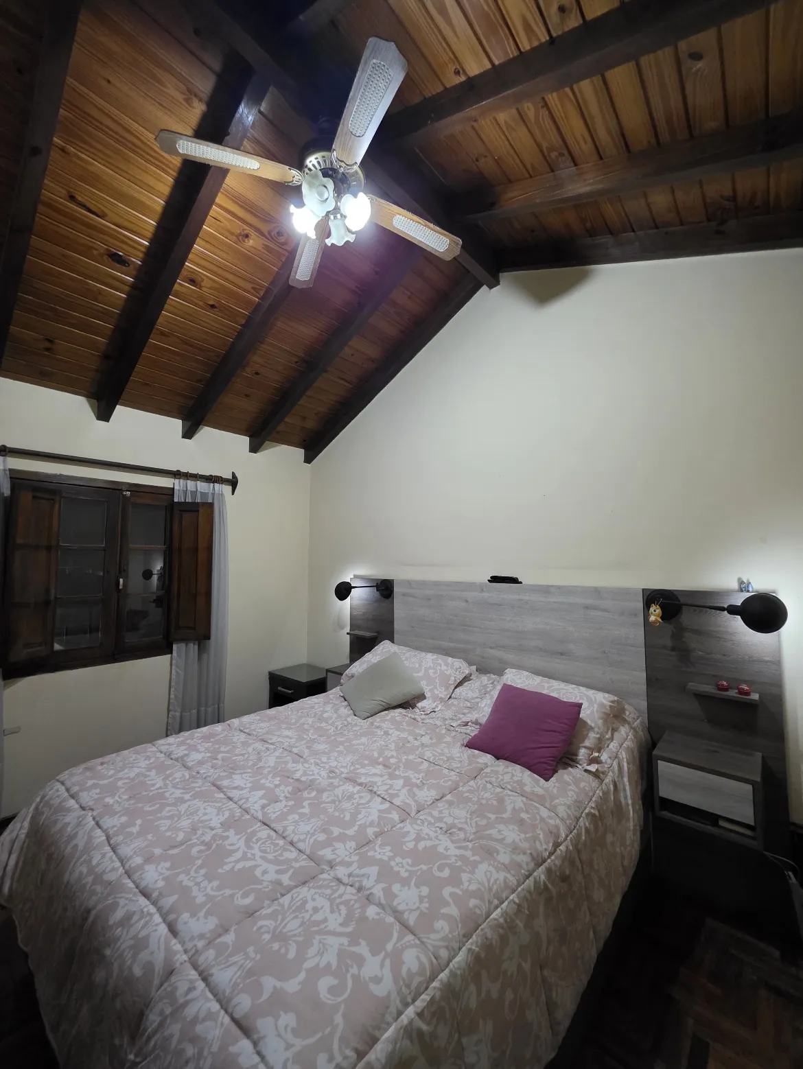 Casa de 3 Dormitorios en Urca en Costanera