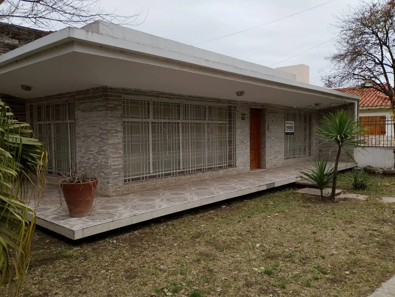 🏡 Casona a refaccionar en excelente ubicación – Barrio Alto Verde