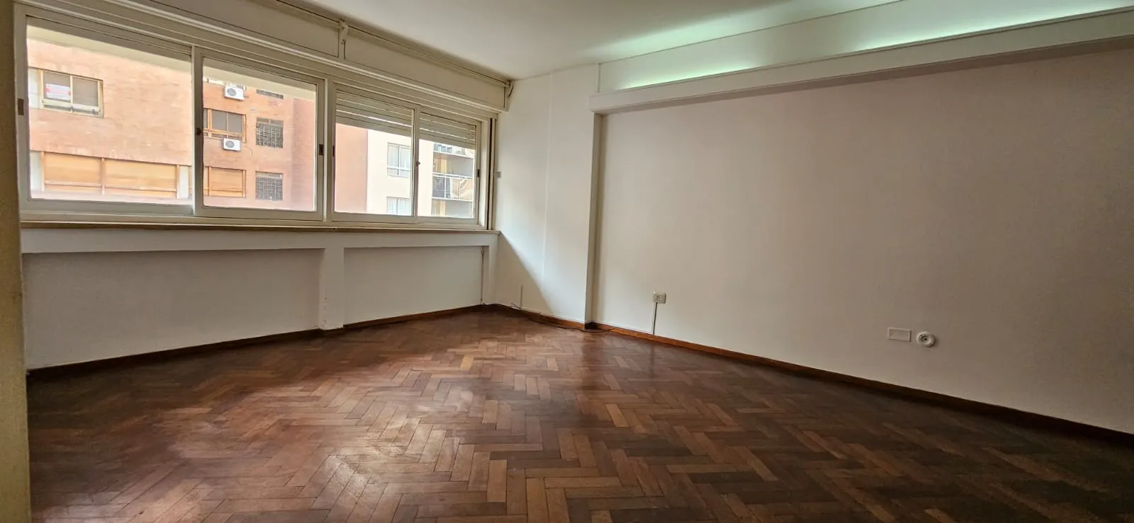 OPORTUNIDAD: EXCELENTE DEPARTAMENTO C/COCHERA EN LARRAÑAGA AL 140 (VER VIDEO)