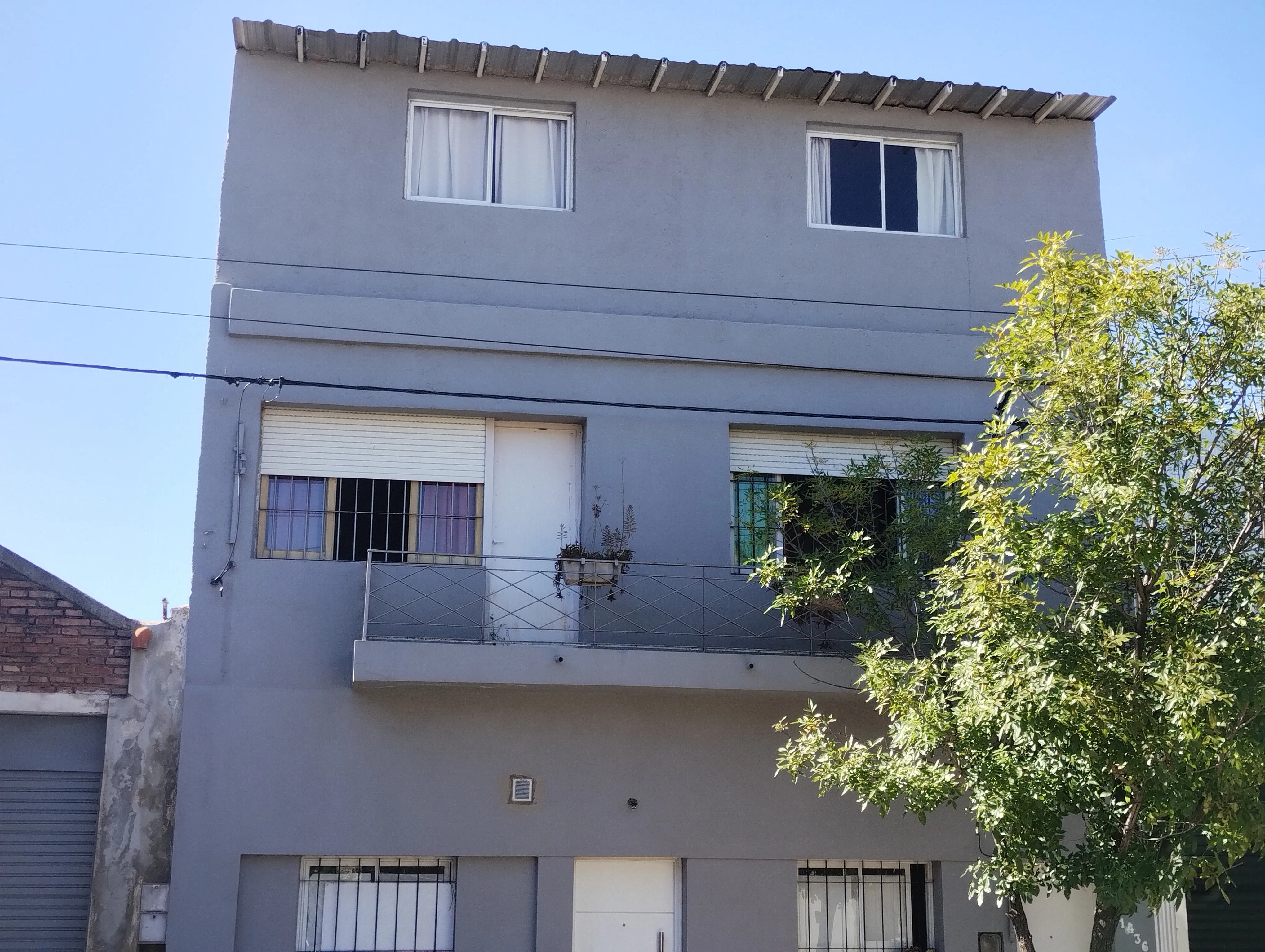 COFICO - VENDO PH PLANTA ALTA CON QUINCHO Y TERRAZA!!!