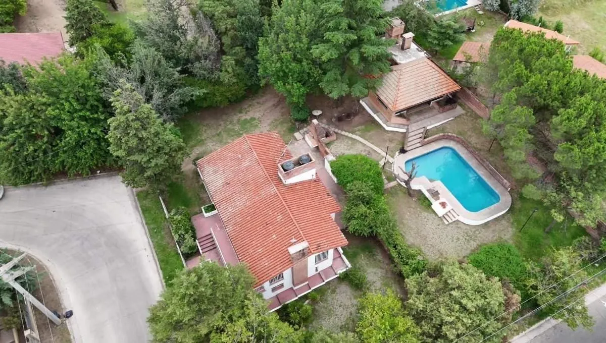 HERMOSA CASA EN VENTA EN CARLOS PAZ!!!