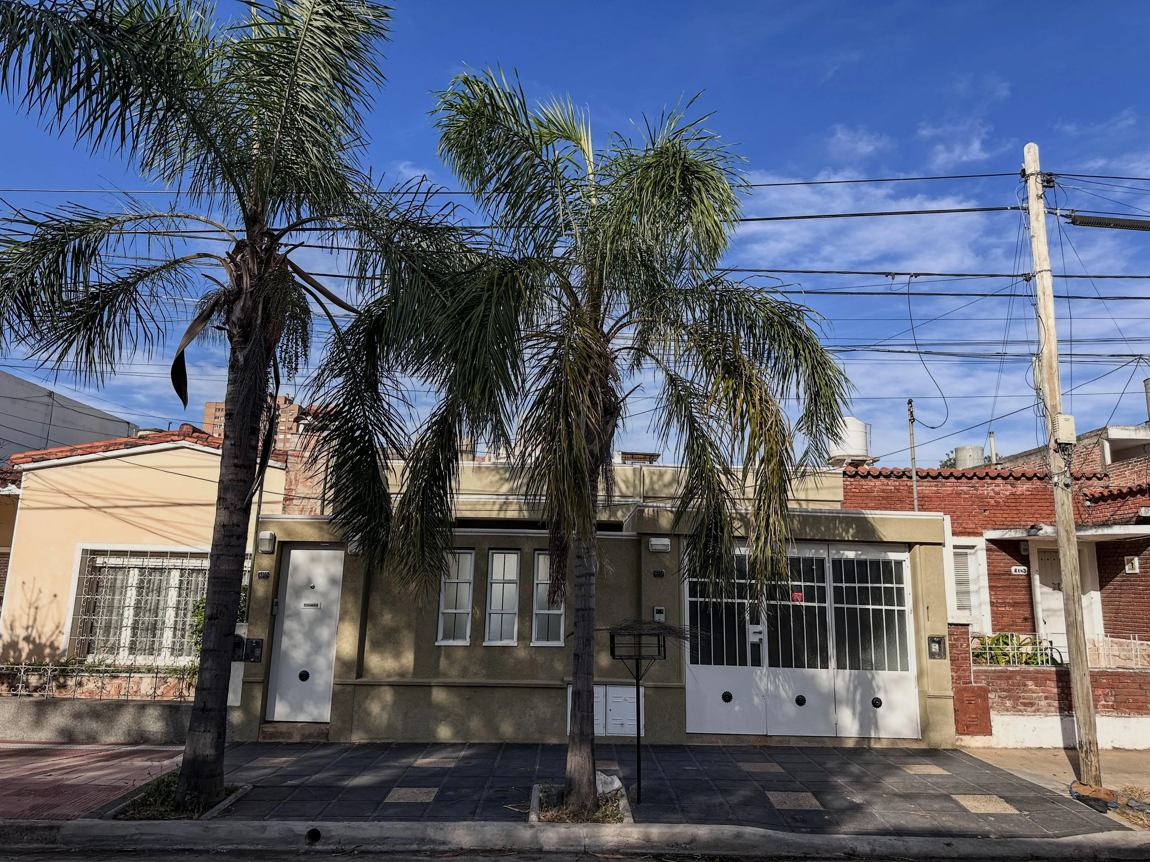 VENTA CASA MAS DEPARTAMENTO / B° ALBERDI