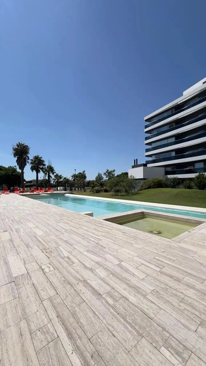 VENTA DEPARTAMENTO JARDIN CLARET TORRE SUMMUM. CATEGORIA.