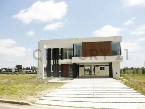 Casa en Venta en Area 60, Countries y Barrios Cerrados en Coronel Brandsen