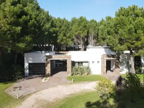 Casa en Venta en La Herradura, Countries y Barrios Cerrados en Pinamar