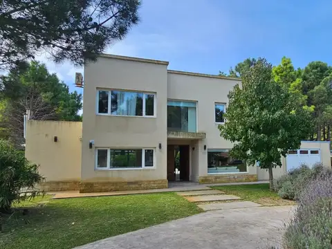 Casa en Venta en La Herradura, Countries y Barrios Cerrados en Pinamar