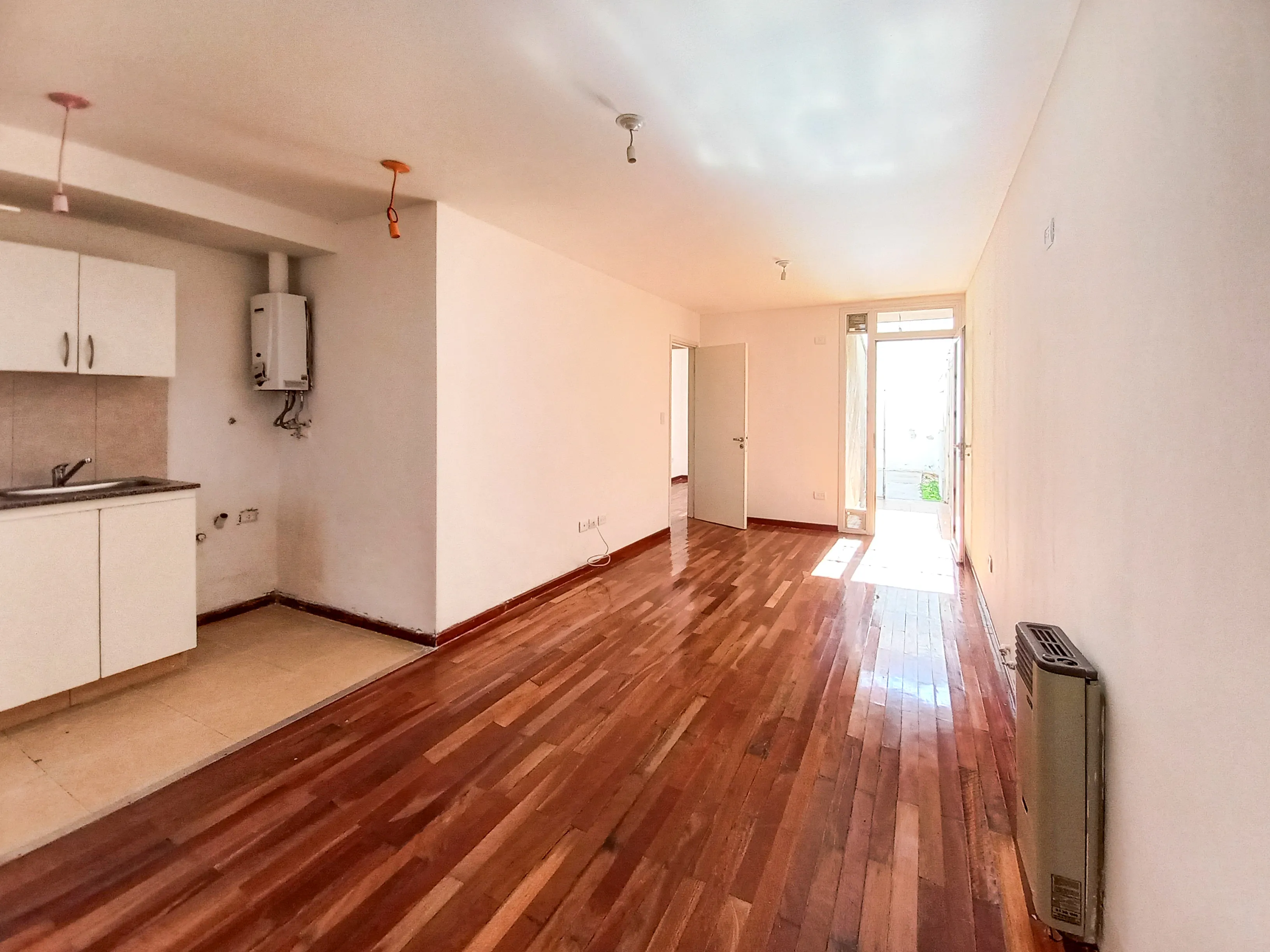 REMAX VENDE DEPARTAMENTO 1 DORM CON PATIO B° GRAL PAZ