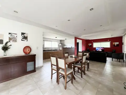 Casa en Venta en Lisandro Olmos Etcheverry, Partido de La Plata
