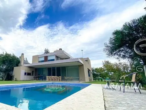 Casa en Venta en Lagos de San Elíseo, Canning