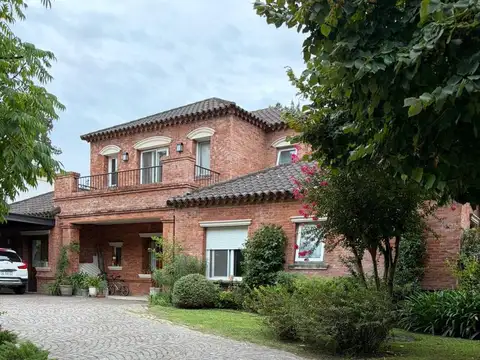 Casa en Venta en Martindale Country Club, Countries y Barrios Cerrados en Pilar