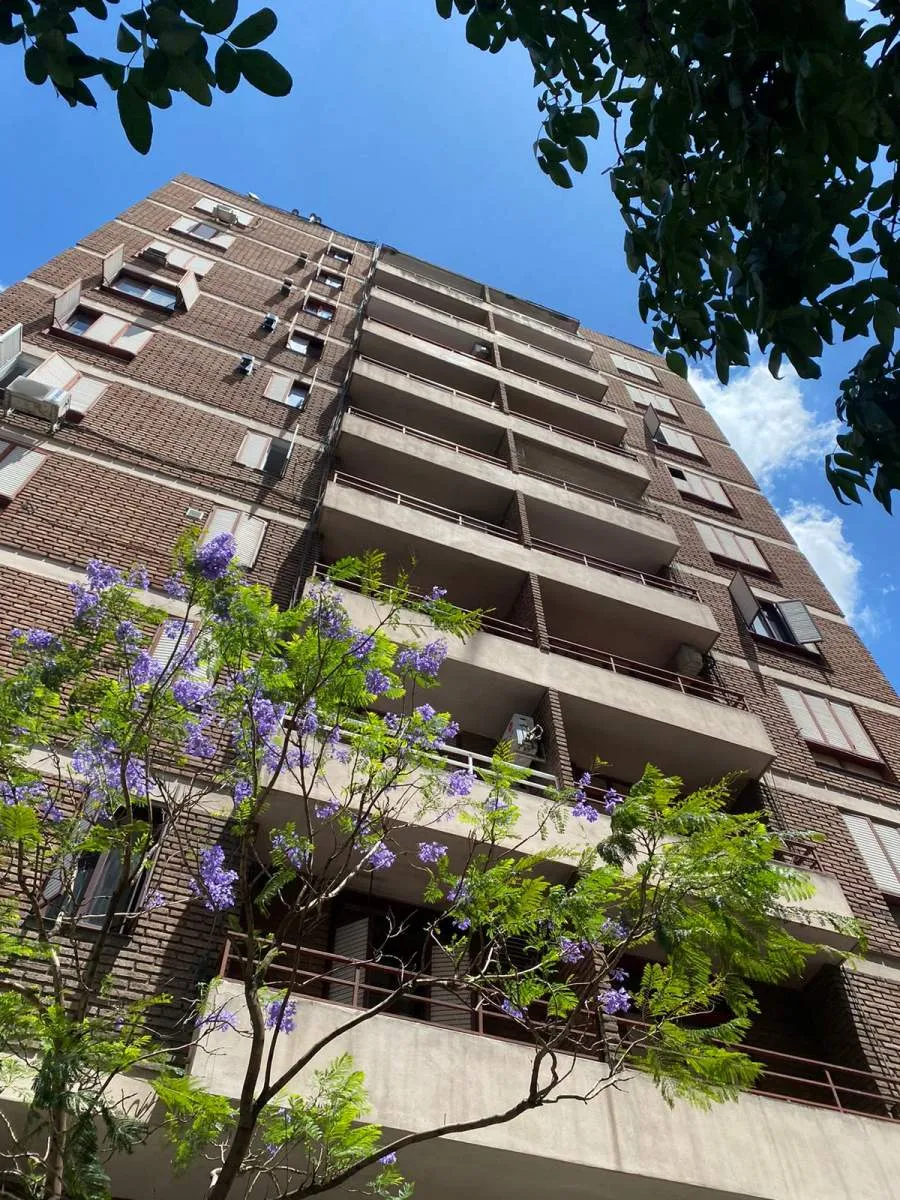 Departamento en venta 1 dorm. con balcón externo zona Patio Olmos