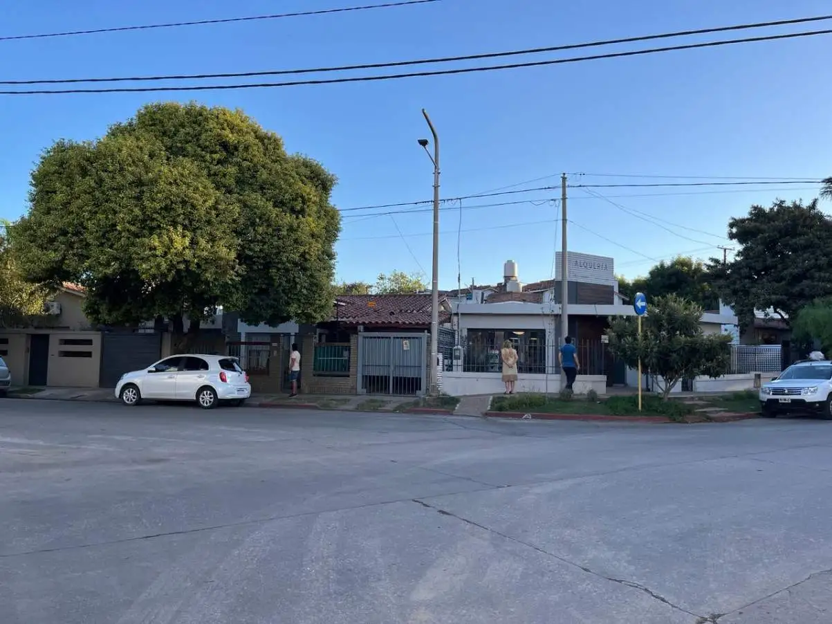 JARDIN ESPINOSA frente al Atlhetic para desarrollo comercial