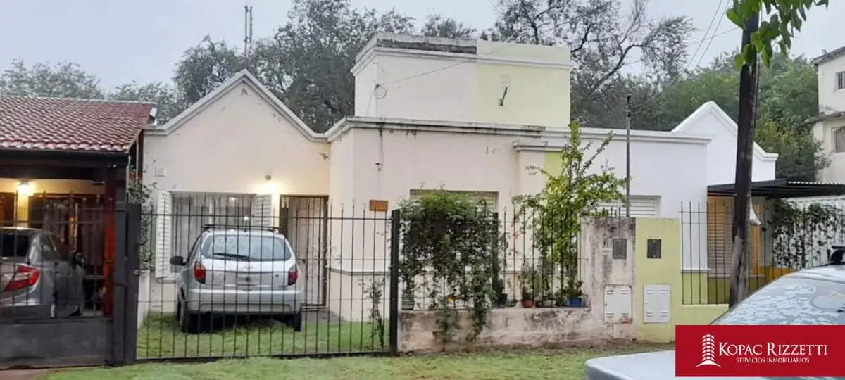 VILLA ALLENDE PARQUE (QUEUPU 7645) - VENTA CASA 2 DORMITORIOS
