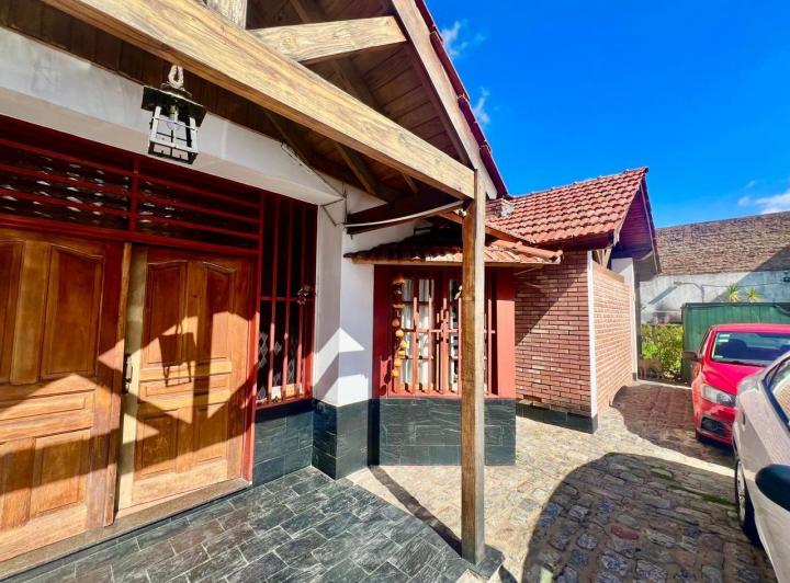 PH · 210m² · 4 Ambientes · 10 Cocheras