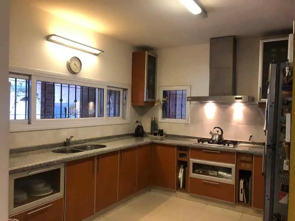Villa Belgrano casa en venta 3 dormitorios jardín pileta
