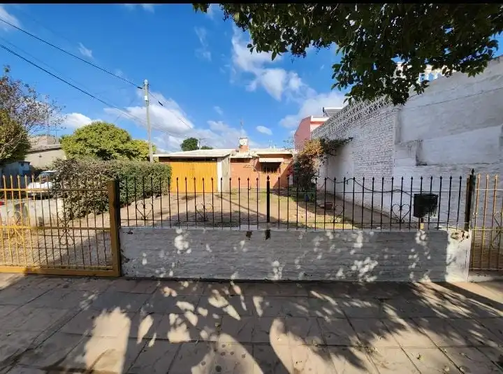 🔥TREMENDA OPORTUNIDAD 2 VIVIENDAS + LOCAL 📍MUÑECAS N° 4340 - B° CORONEL OLMEDO