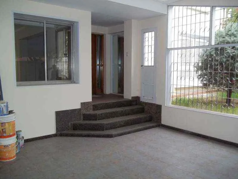 CASA EN VENTA BARRIO JARDIN CON PILETA