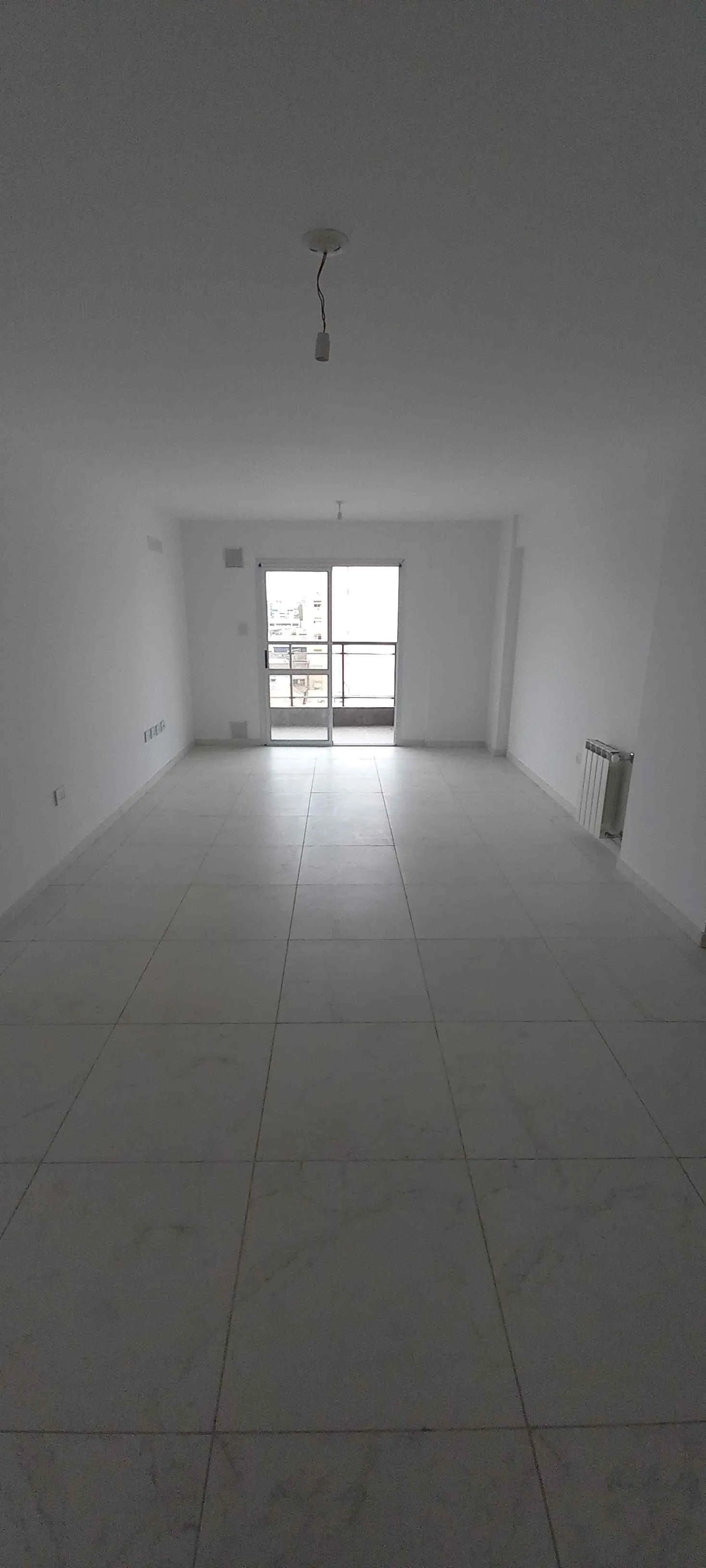 VENTA DEPARTAMENTO 2 DORMITORIOS CENTRO-FRENTE CON BALCÓN