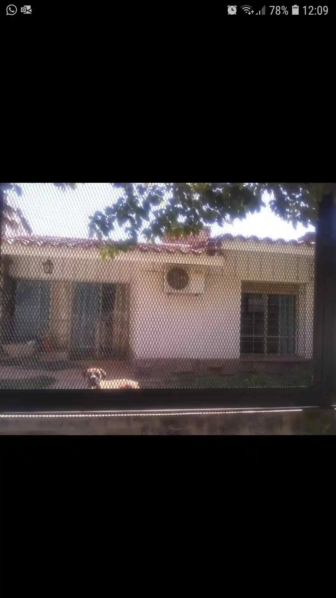 CASA EN BARRIO CENTENARIO