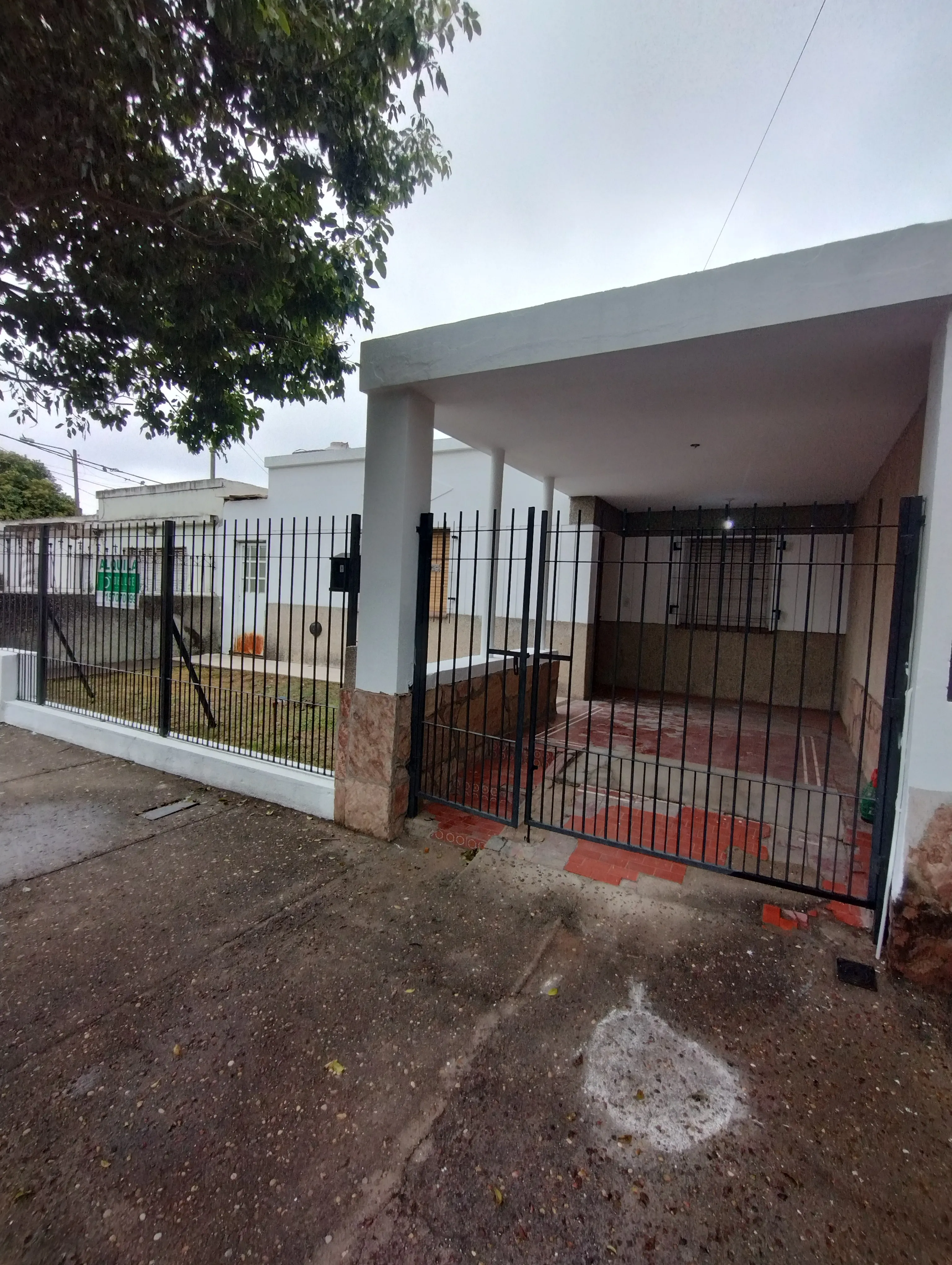 APTA CREDITO! CASA B° RES. AMÉRICA! 3 DORM. Y CUARTO DE HUESPED