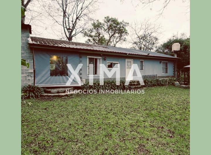 Casa · 881m² · 3 Dormitorios · 2 Cocheras