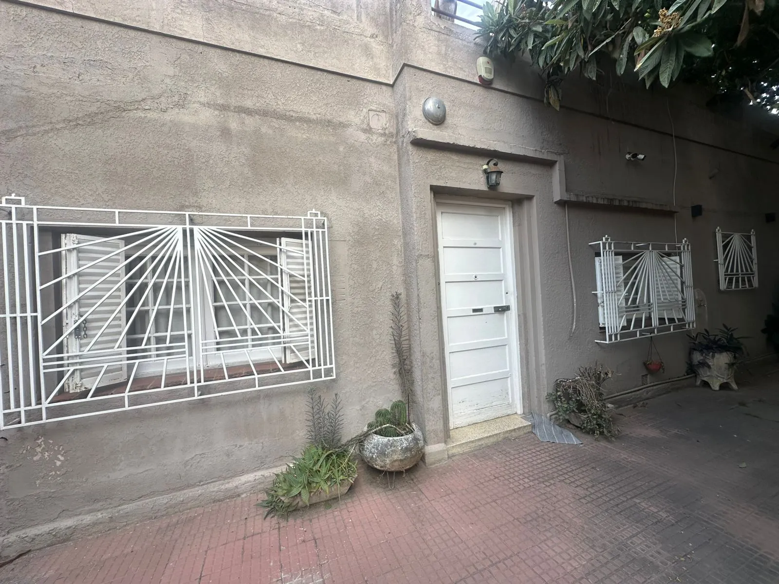 DEPARTAMENTO EN ALQUILER 2 DORM, CON COCHERA B° CENTRO!