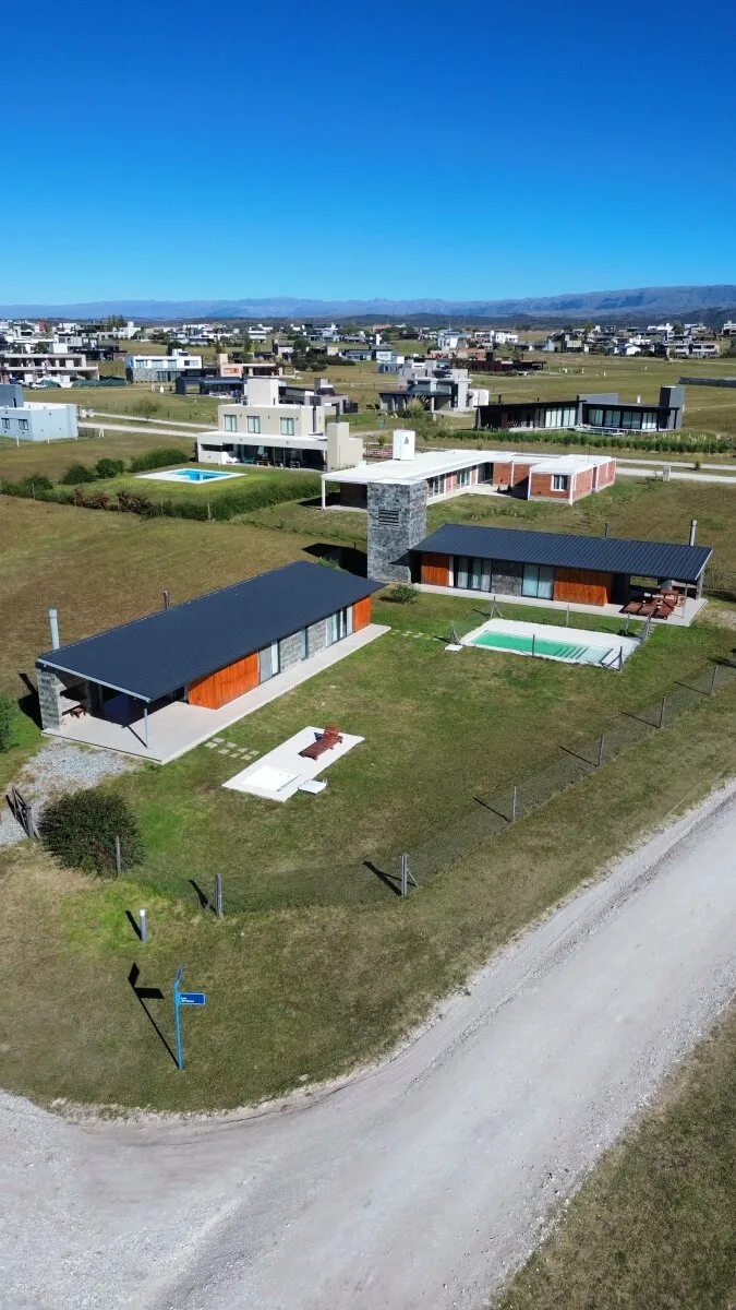 Venta 2 Casas amobladas en puerto del águila, ideal Familia, pileta, 3 dormitori...