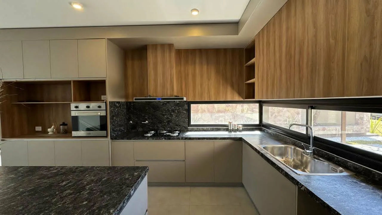CASA EN VENTA - BARRIO PRIVADO CAÑITAS