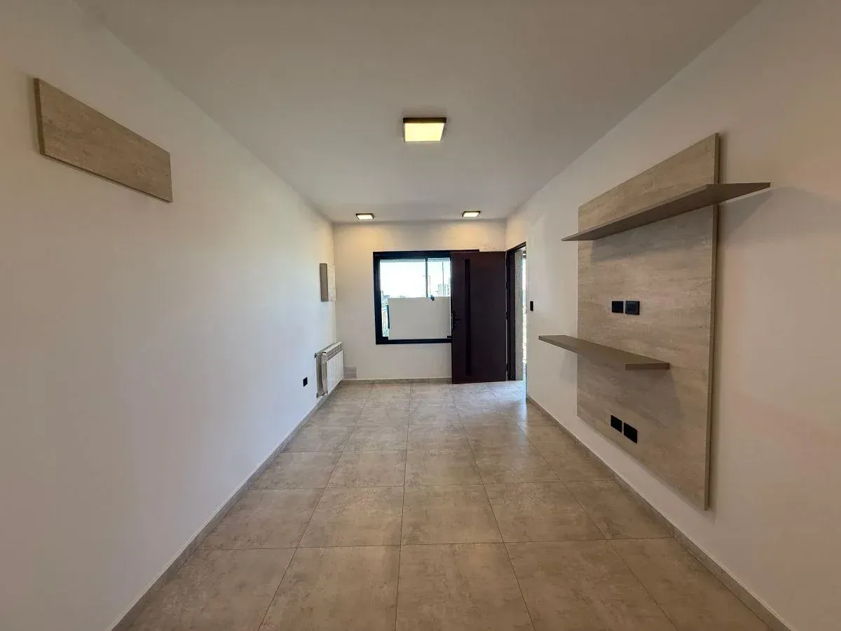 Docta - Venta Duplex 2 Dorm de Categoria - 1 Planta - Patio