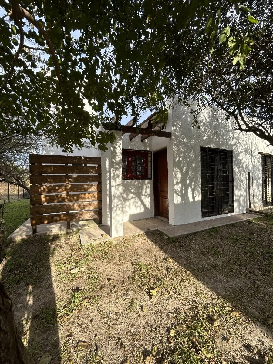 Casa en Venta de 2 Dormitorios en Lomas del Chañar, Río Ceballos