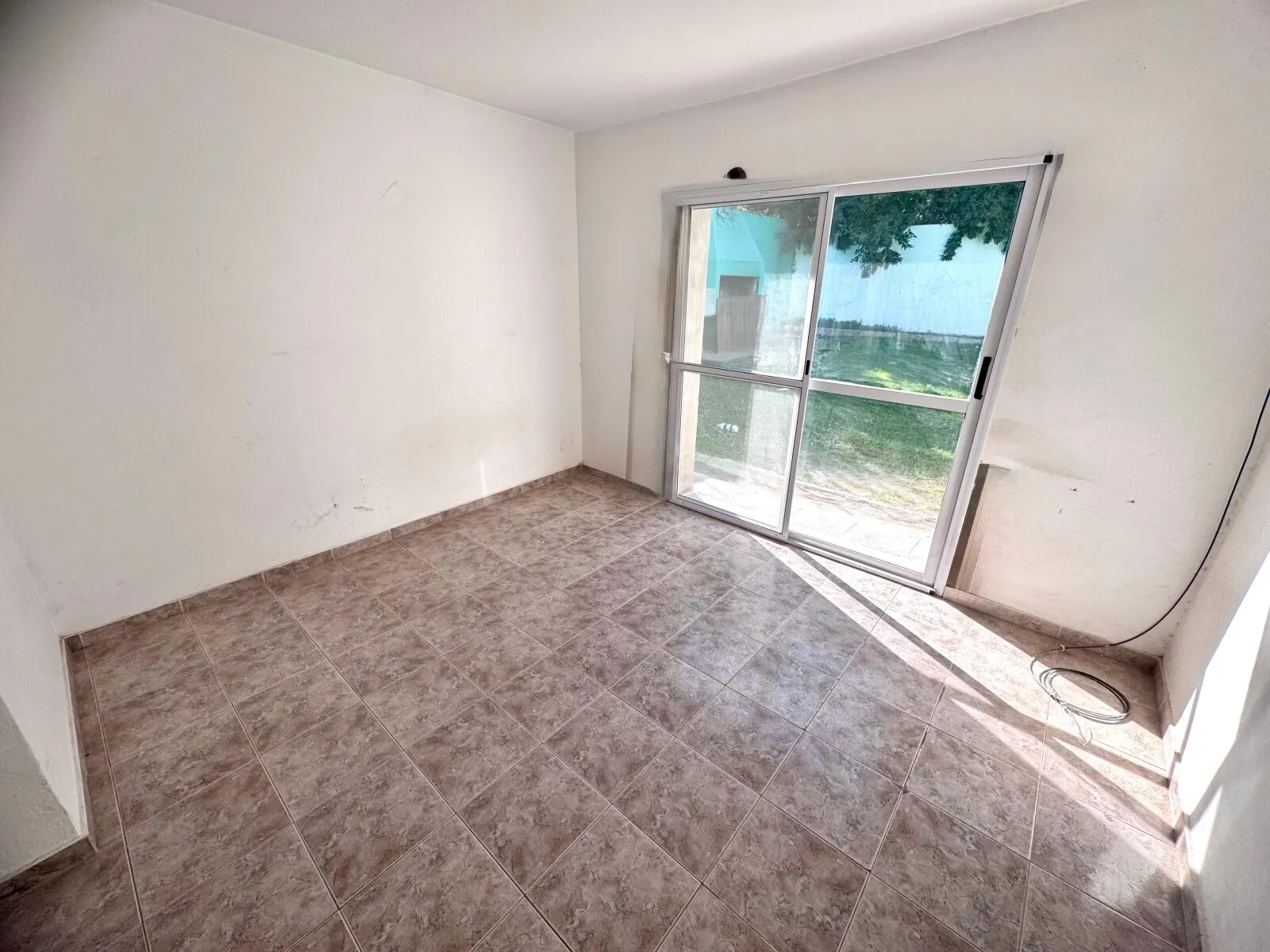 CASA EN VENTA 3 DOR + ESCRI PATIO COCHERA PARQUE CAPITAL
