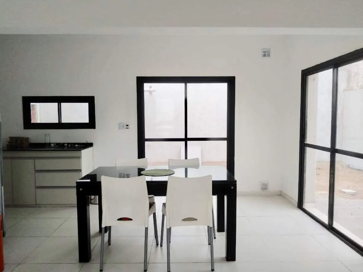 CLAROS DEL BOSQUE CASA EN VENTA 2 DORMITORIOS TODO EN PLANTA BAJA