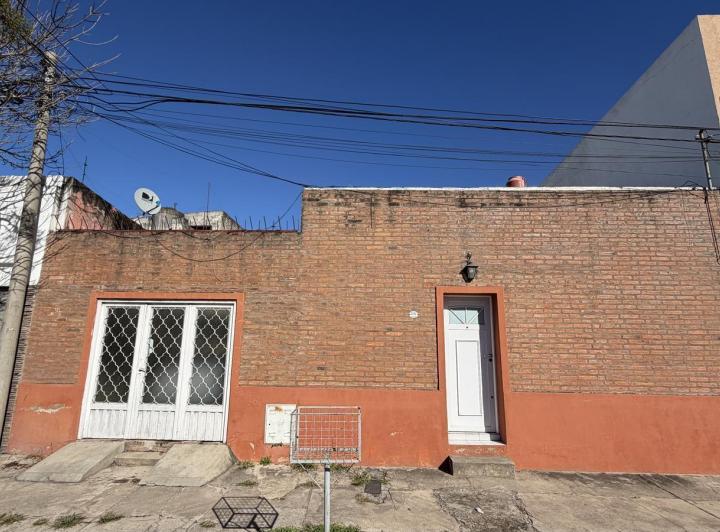 Casa · 57m² · 3 Ambientes · 1 Cochera