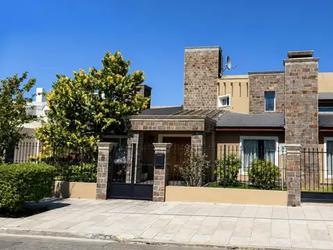 Casa en Venta en Comodoro Rivadavia, Escalante