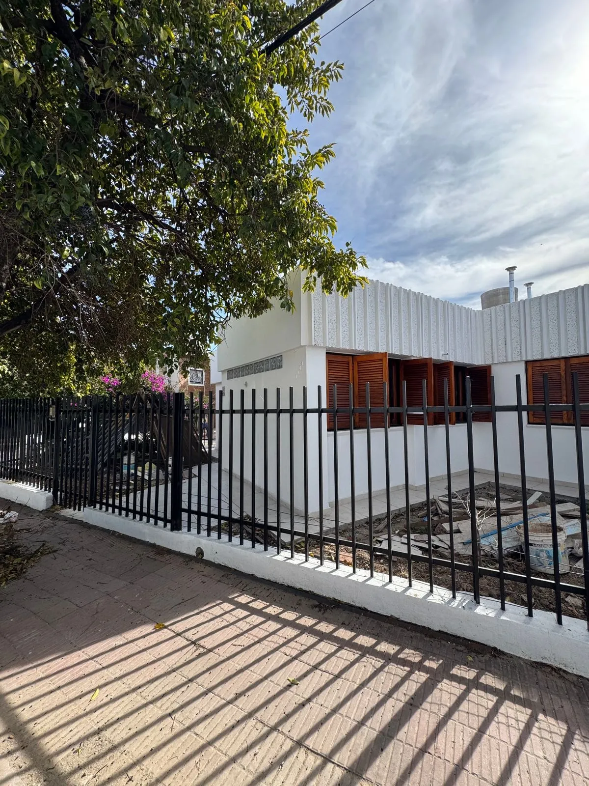 KABALS VENDE CASA EN CRISOL NORTE – 3 DORMITORIOS - 100% RECICLADA