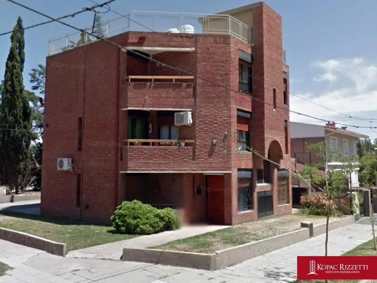 CARLOS PAZ (H. IRIGOYEN 700) - VENTA DEPARTAMENTO 2 DORMITORIOS.