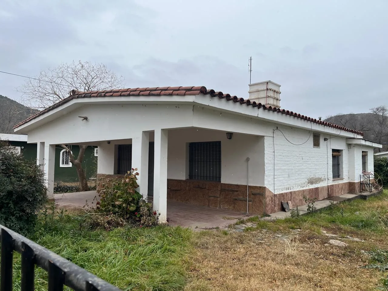 SE VENDE CASA PLAYAS DE ORO - PARA RECICLAR