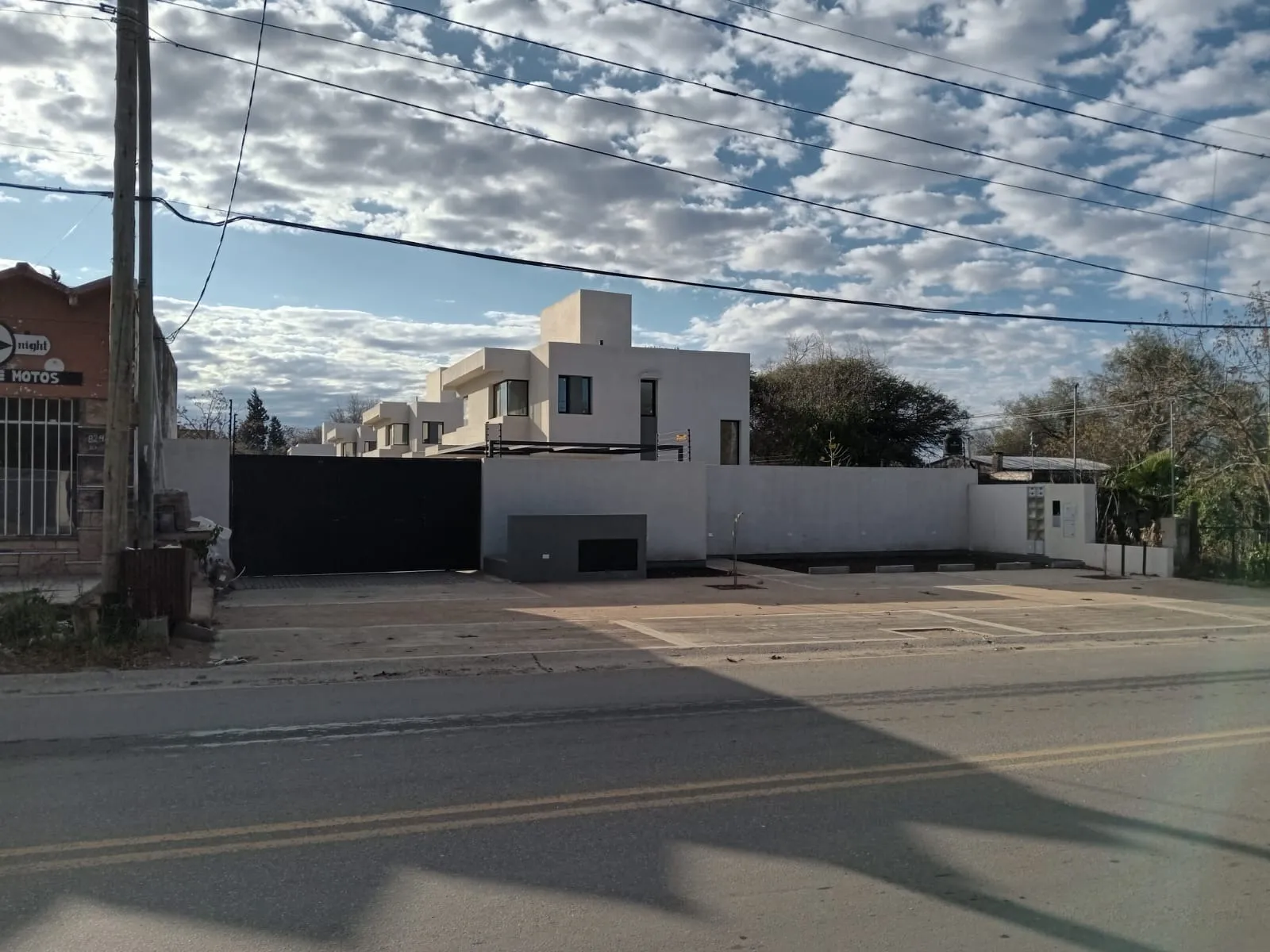 Dúplex a Estrenar de 2 Dormitorios en Villa Rivera Indarte!
