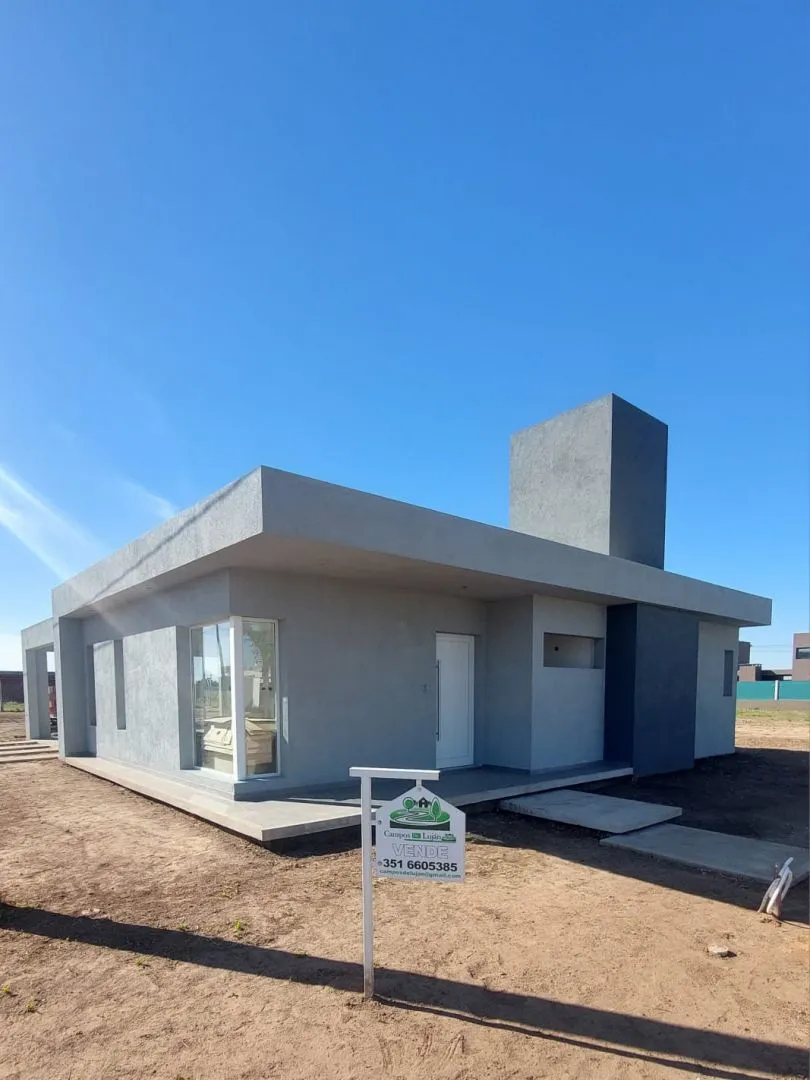CASA EN VENTA A ESTRENAR - COLONIA TIROLESA