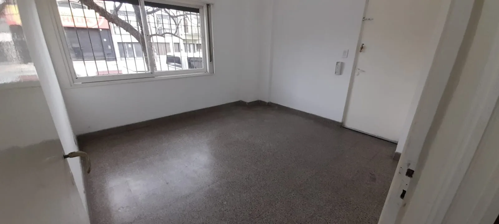 ALQUILER HERMOSO DEPARTAMENTO 2 DORMITORIOS PLANTA BAJA CON PATIO