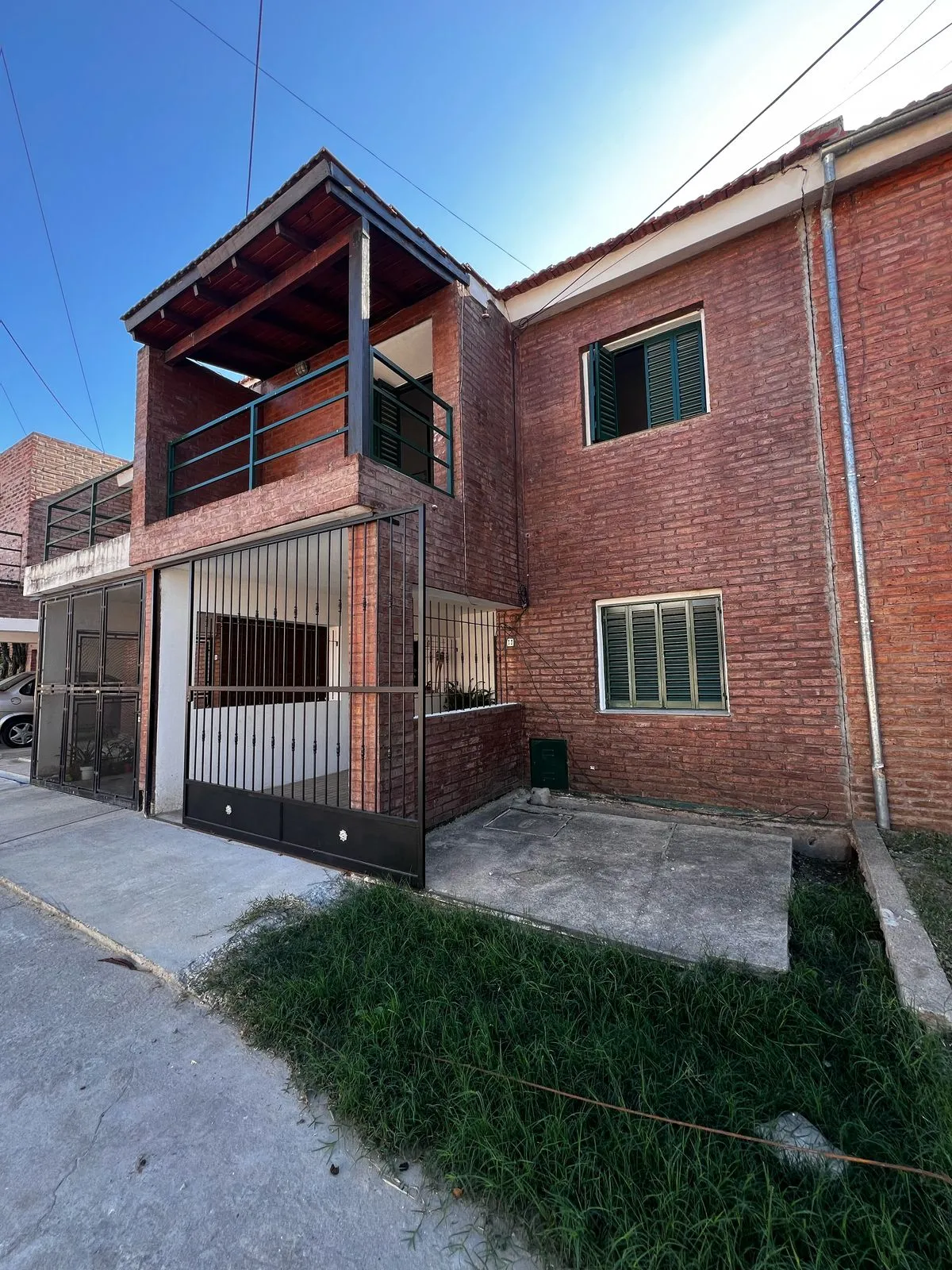 DÚPLEX DE 3 DORM. EN VENTA EN COMPLEJO CERRADO EN B LAS PALMAS