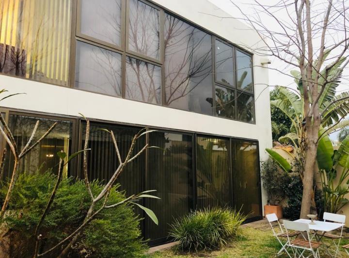 Casa · 260m² · 13 Ambientes · 2 Cocheras