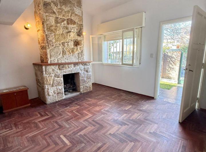 Casa · 120m² · 6 Ambientes · 1 Cochera