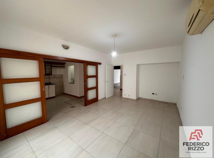 Casa · 219m² · 5 Ambientes · 1 Cochera