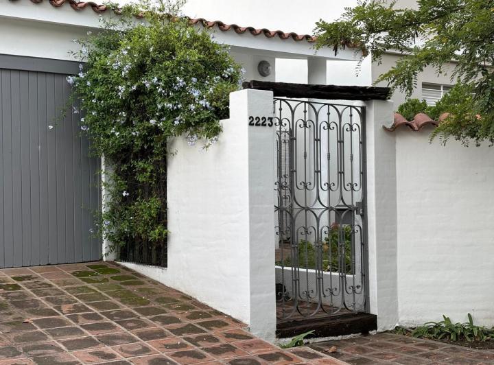 Casa · 120m² · 5 Ambientes · 2 Cocheras