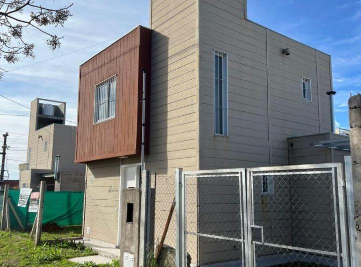 Casa · 100m² · 5 Ambientes · 1 Cochera