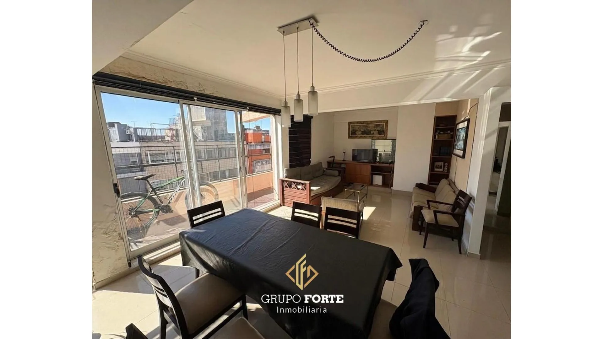 SEMIPISO EN VENTA | 3 DORMITORIOS | BALCÓN