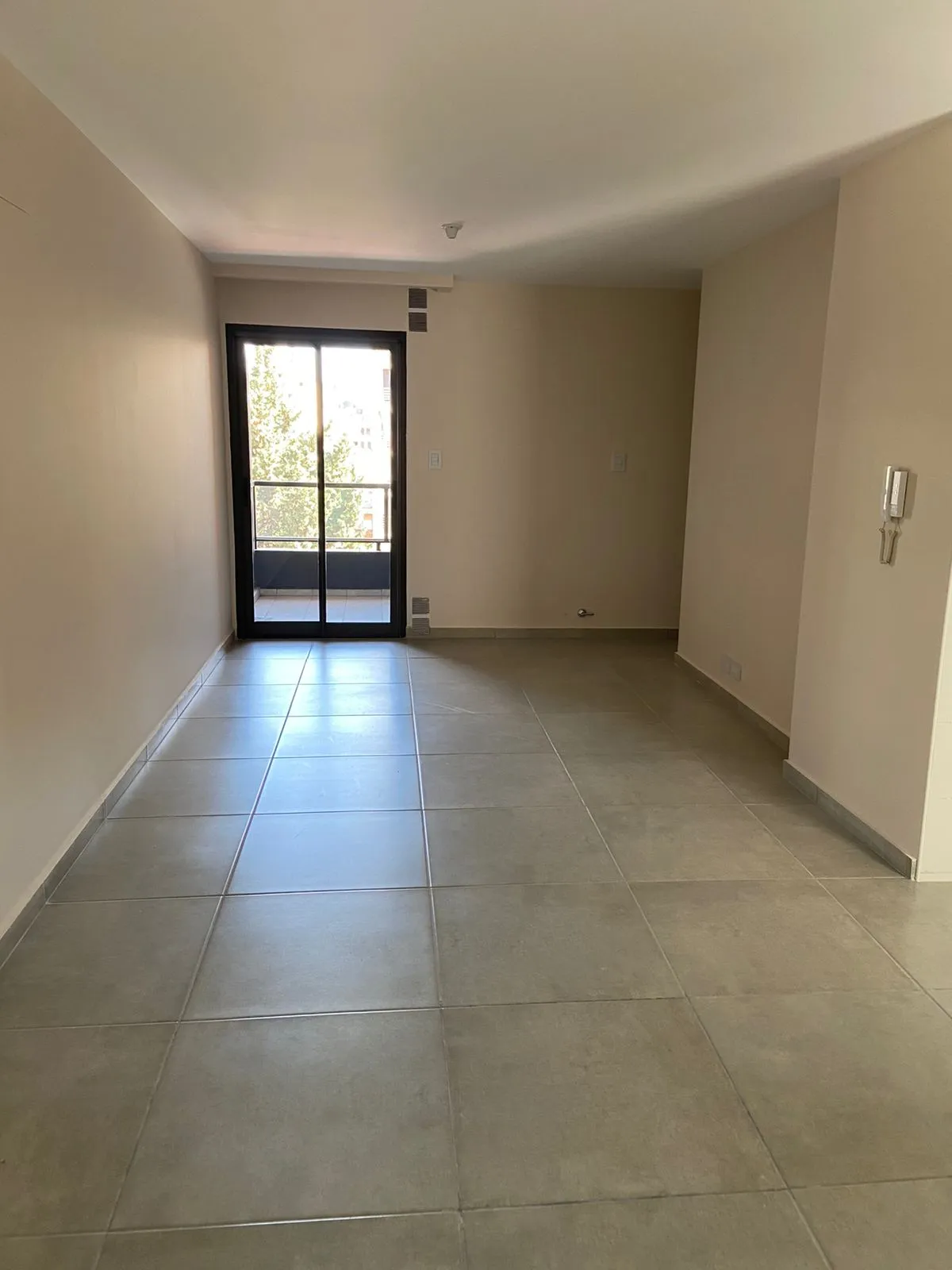 HERMOSO DEPTO EN ALBERDI EN EDIFICIO NUEVO!