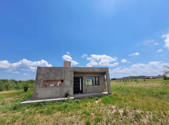 Casa · 570m² · 2 Ambientes